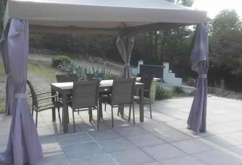 Aamiaismajoitus (B&B) Frederique Lavande Bleue