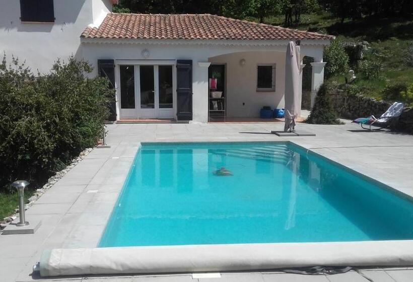 مبيت وإفطار Frederique Lavande Bleue