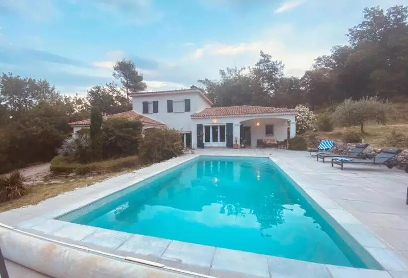 Aamiaismajoitus (B&B) Frederique Lavande Bleue