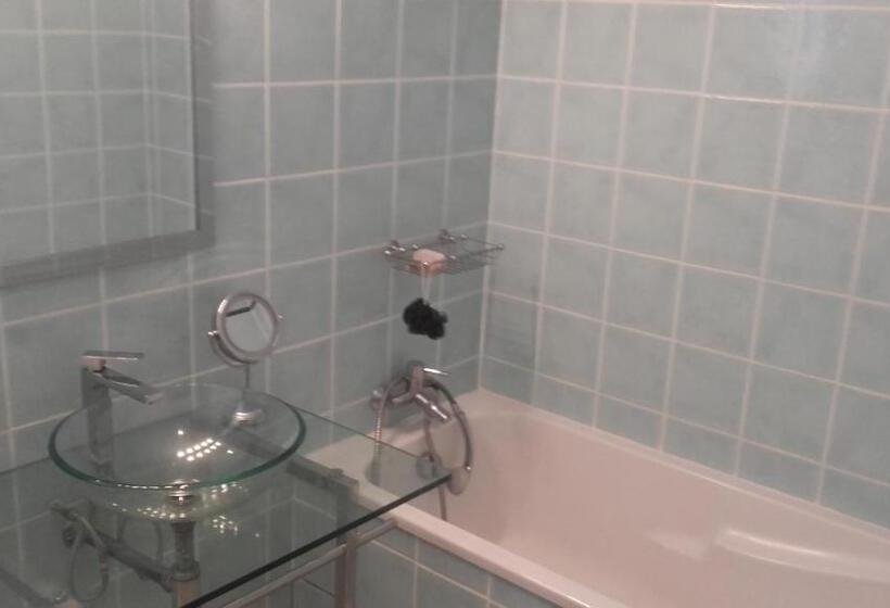 مبيت وإفطار Frederique Lavande Bleue