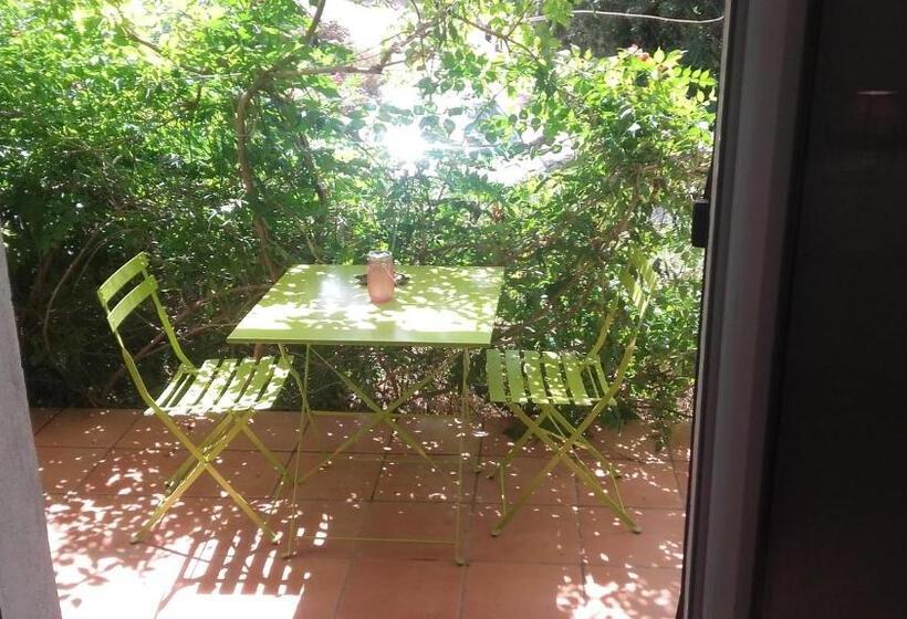 مبيت وإفطار Frederique Lavande Bleue