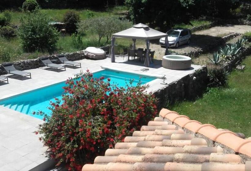 مبيت وإفطار Frederique Lavande Bleue