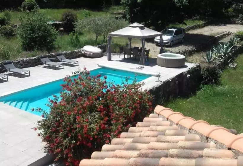 Aamiaismajoitus (B&B) Frederique Lavande Bleue