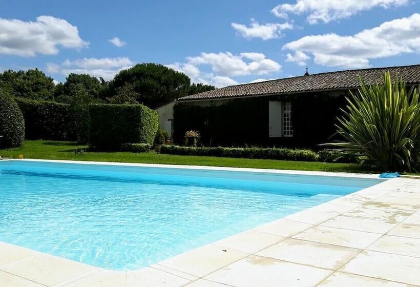 住宿加早餐  La Jouissière