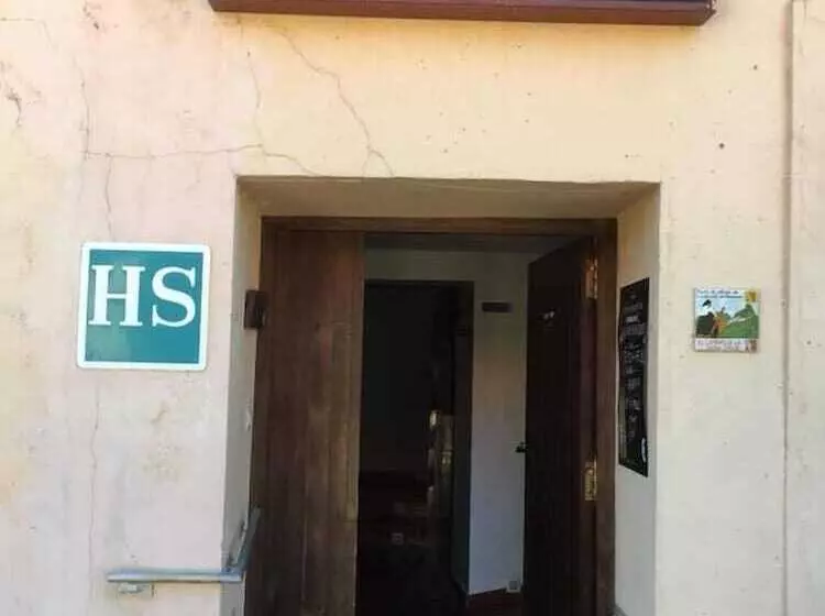 Hostelli La Barbacana