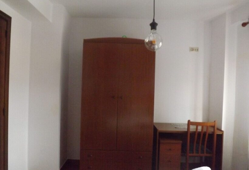 Хостел La Barbacana