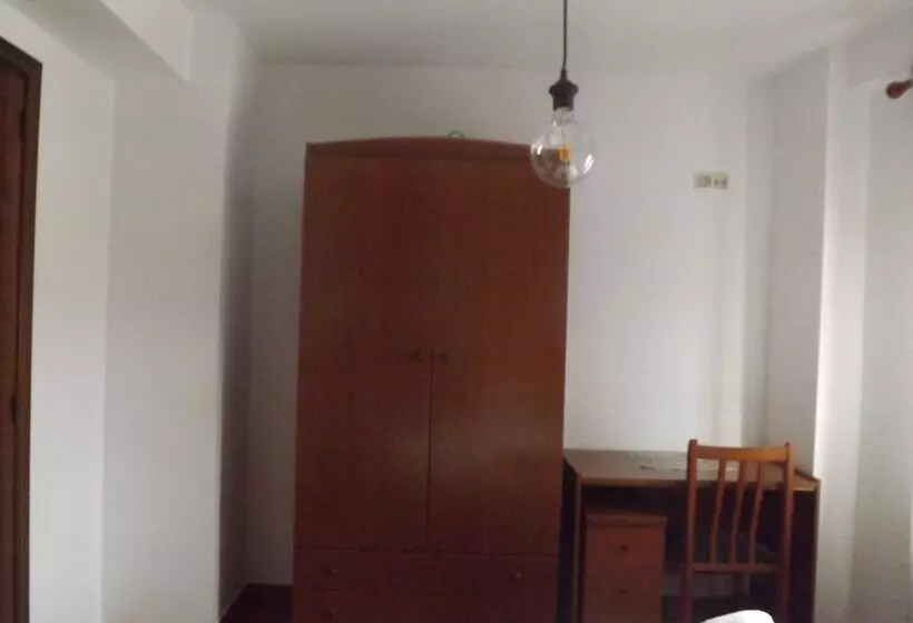 Hostelli La Barbacana