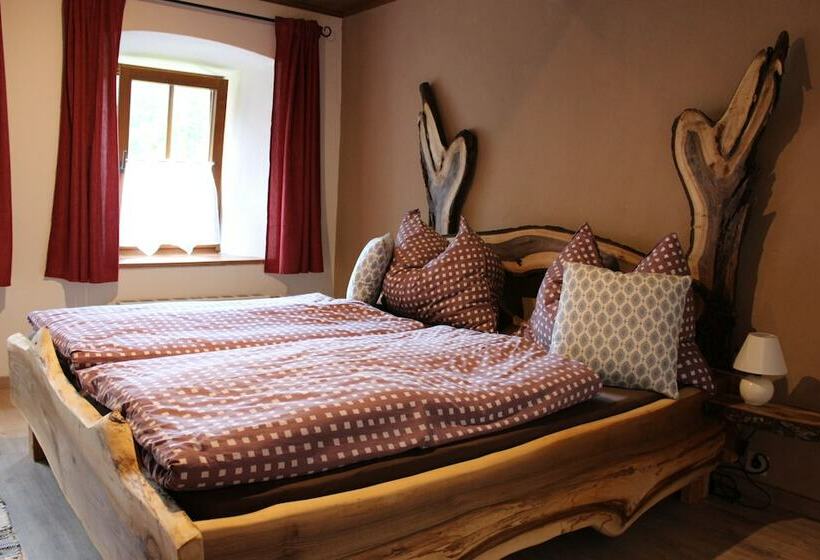 膳宿费 Tiefala's Eck