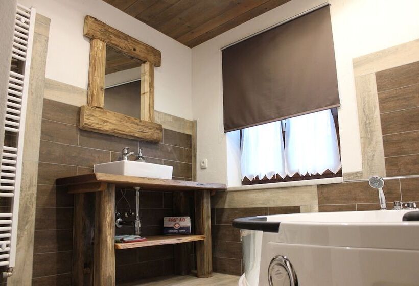 膳宿费 Tiefala's Eck