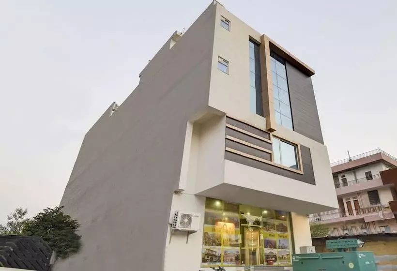 Treebo Trend Hotel Morgan