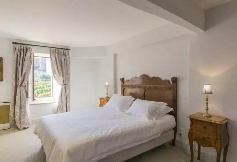 Aamiaismajoitus (B&B) Chambres D Hôtes Château Renon