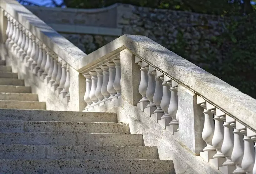 Aamiaismajoitus (B&B) Chambres D Hôtes Château Renon