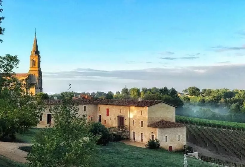 Aamiaismajoitus (B&B) Chambres D Hôtes Château Renon