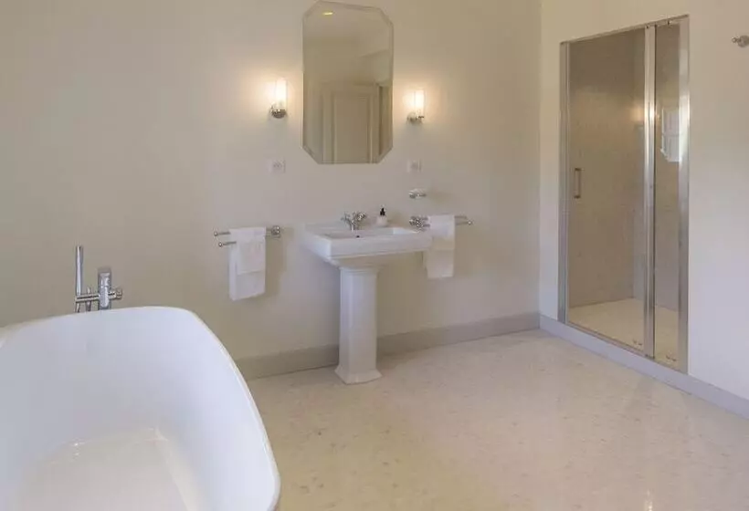 Aamiaismajoitus (B&B) Chambres D Hôtes Château Renon