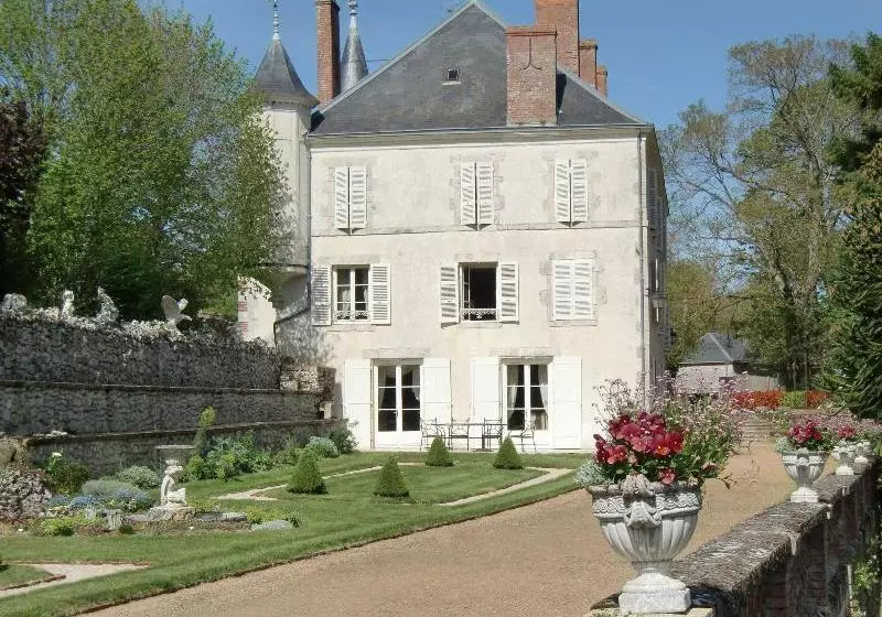 تختخواب و صبحانه Château De Guignes