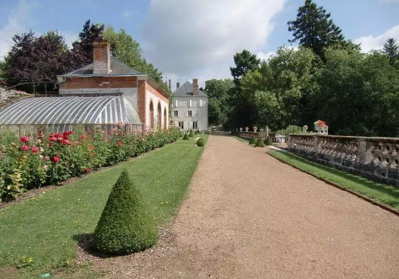تختخواب و صبحانه Château De Guignes