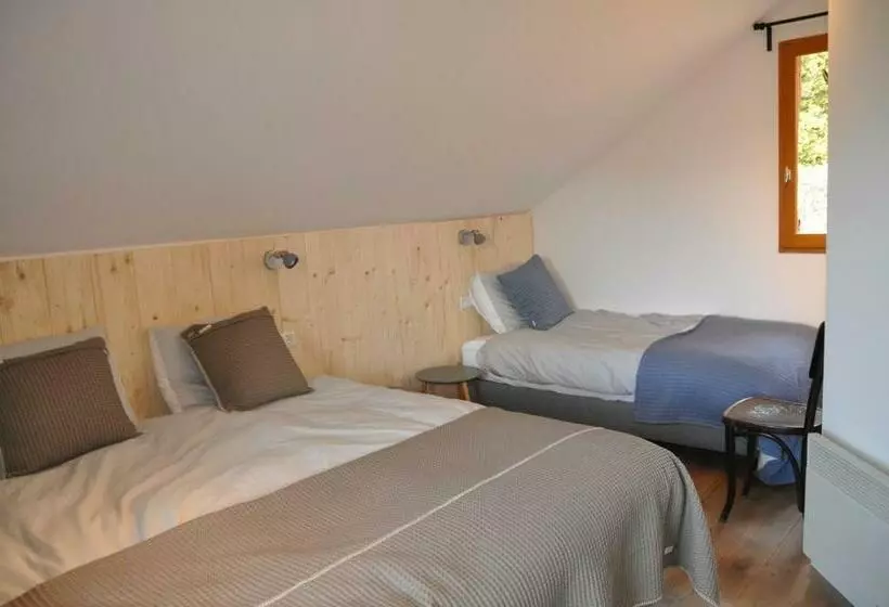 Chalet Rouge Ou Blanc