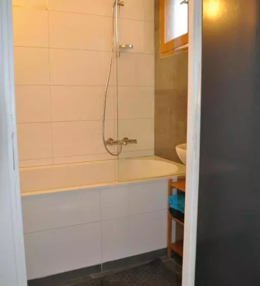 Chalet Rouge Ou Blanc