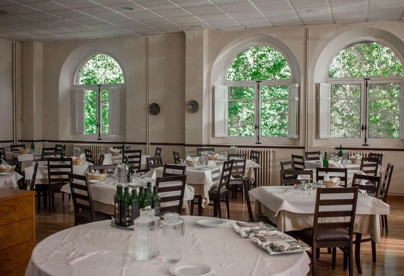 ホテル Balneario De Manzanera El Paraíso