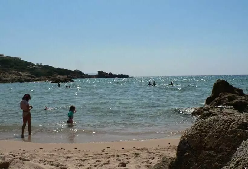 هتل Hôtel U Pozzu