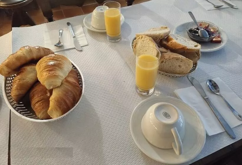 هتل Hôtel U Pozzu