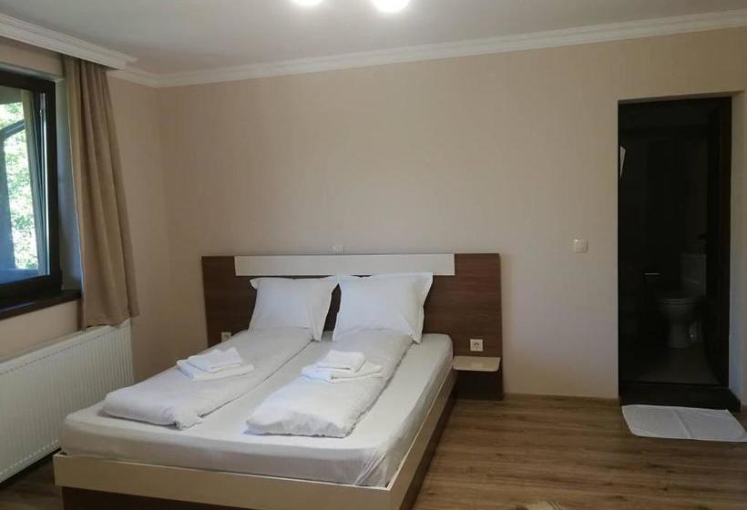 Пансион слънчевата къща