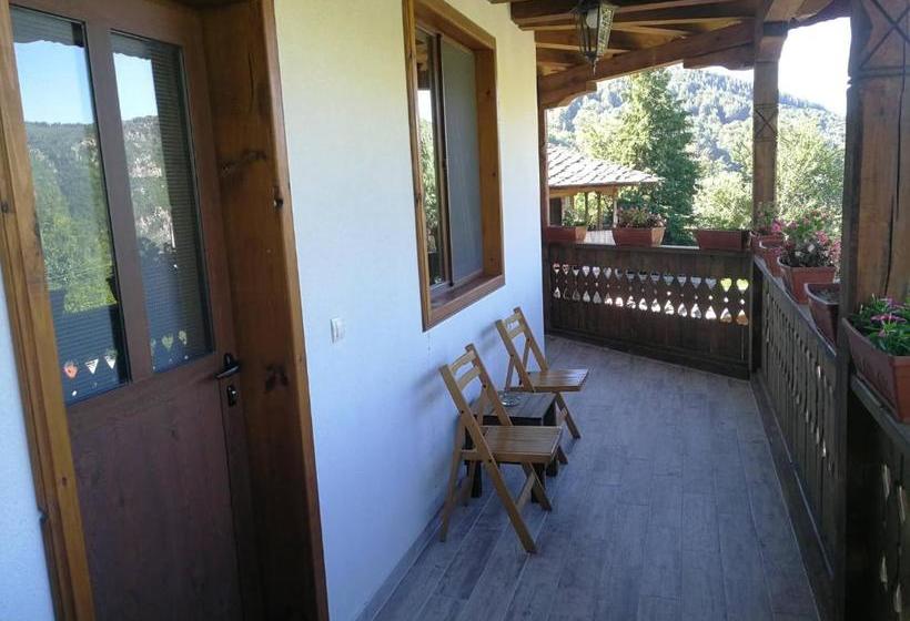 Пансион слънчевата къща