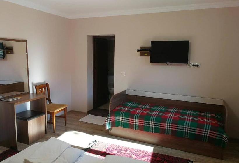 Пансион слънчевата къща