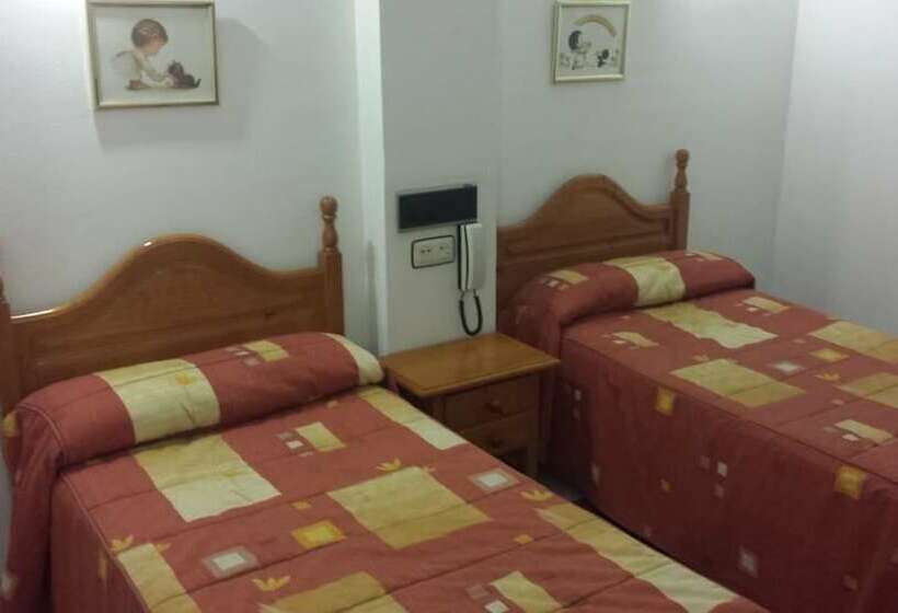 펜션 Hostel Restaurant Leyvamar