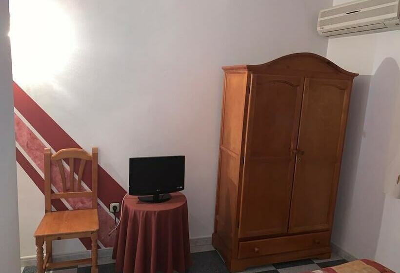 펜션 Hostel Restaurant Leyvamar