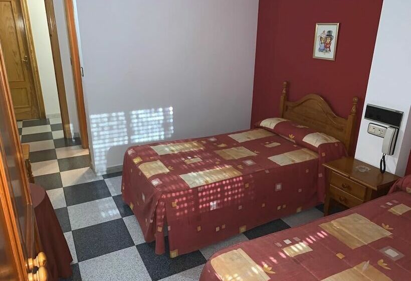 펜션 Hostel Restaurant Leyvamar