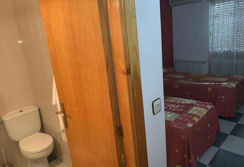 펜션 Hostel Restaurant Leyvamar