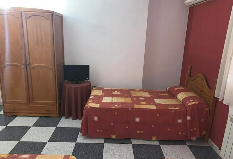 펜션 Hostel Restaurant Leyvamar