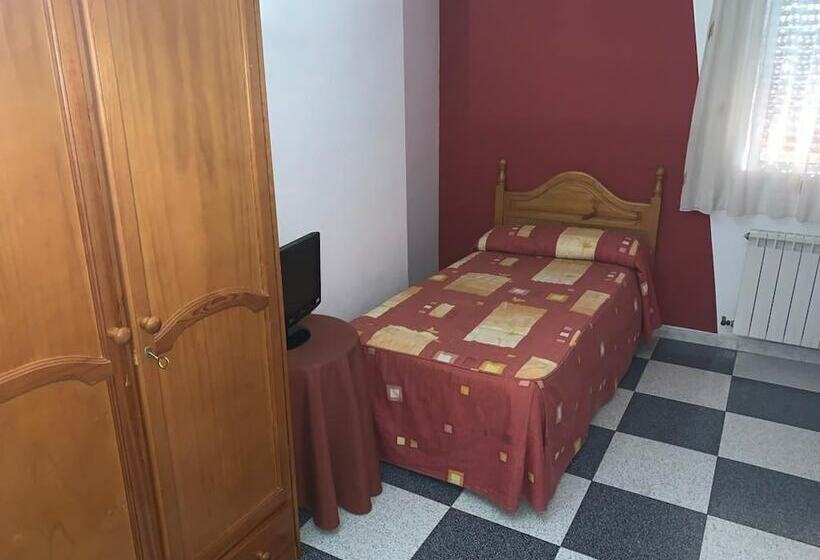 펜션 Hostel Restaurant Leyvamar