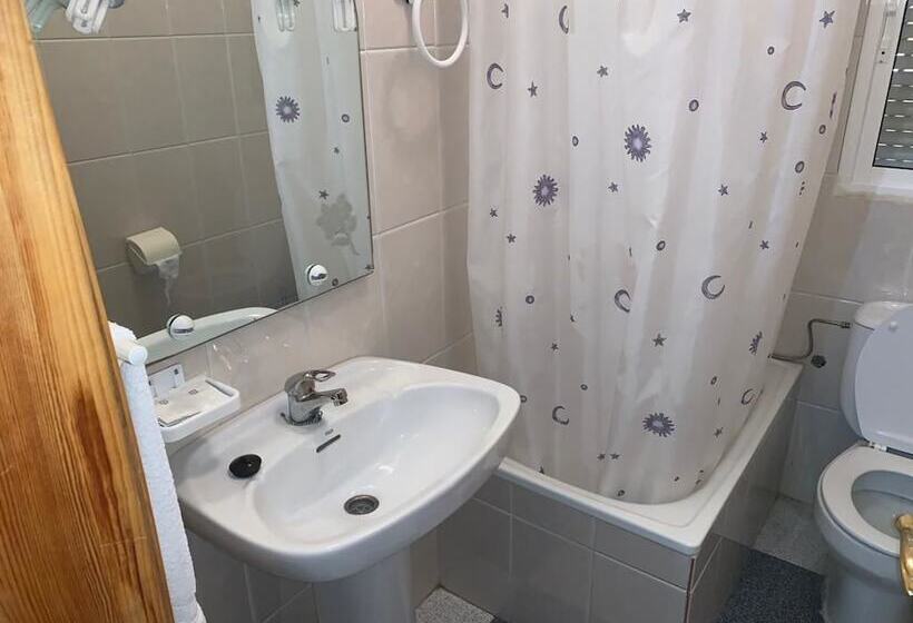 펜션 Hostel Restaurant Leyvamar