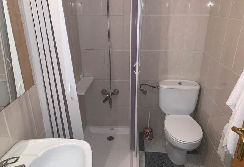 펜션 Hostel Restaurant Leyvamar