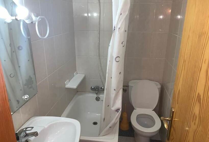 펜션 Hostel Restaurant Leyvamar