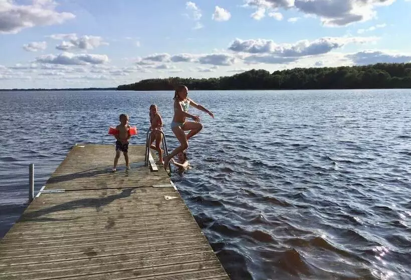 Retkeilymaja Ivögården Mat & Vingård