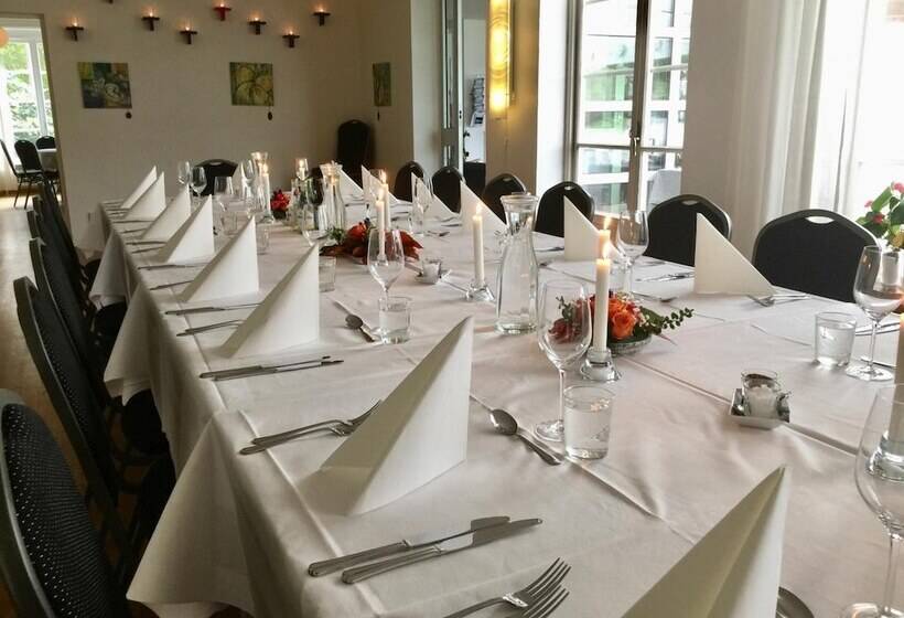 旅馆 Ivögården Mat & Vingård