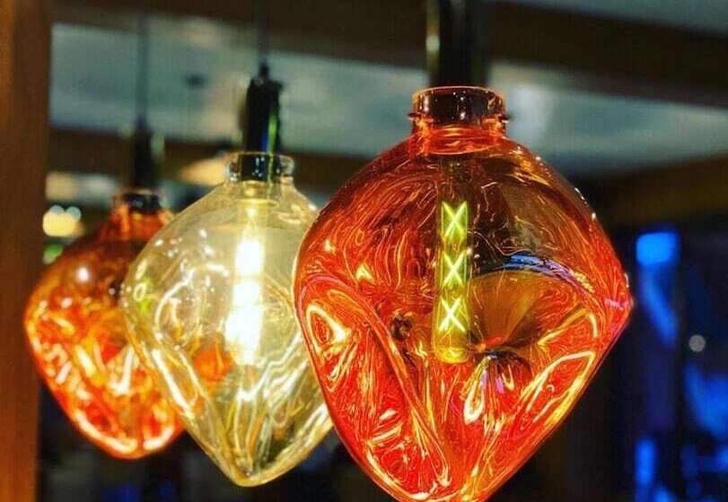 Azza Hotel&restaurant   Self Chek In