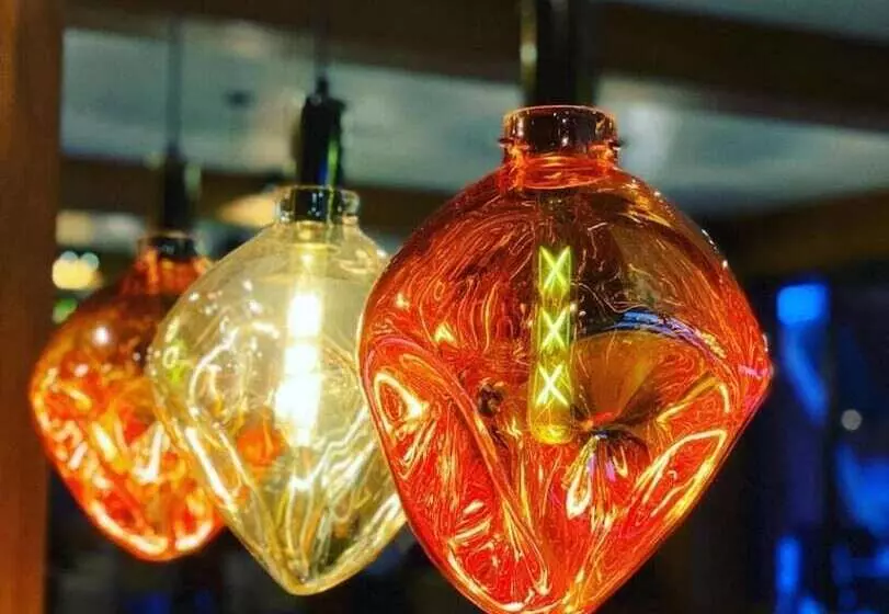 Azza Hotel&restaurant   Self Chek In