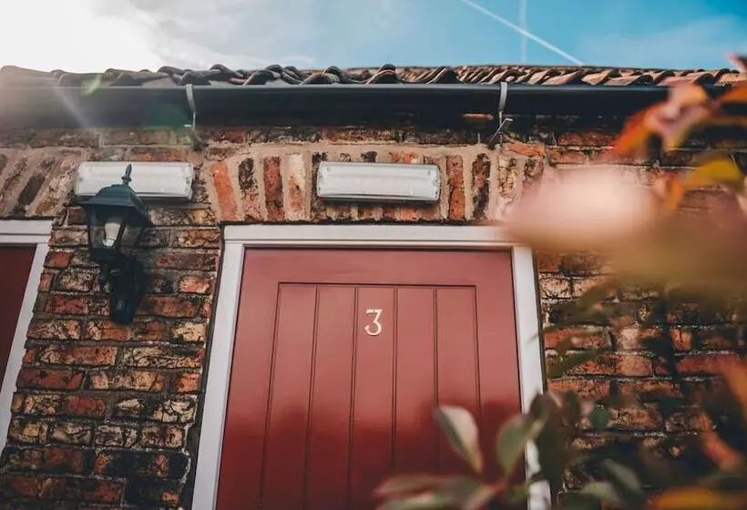 Aamiaismajoitus (B&B) Home Farm & Lodge