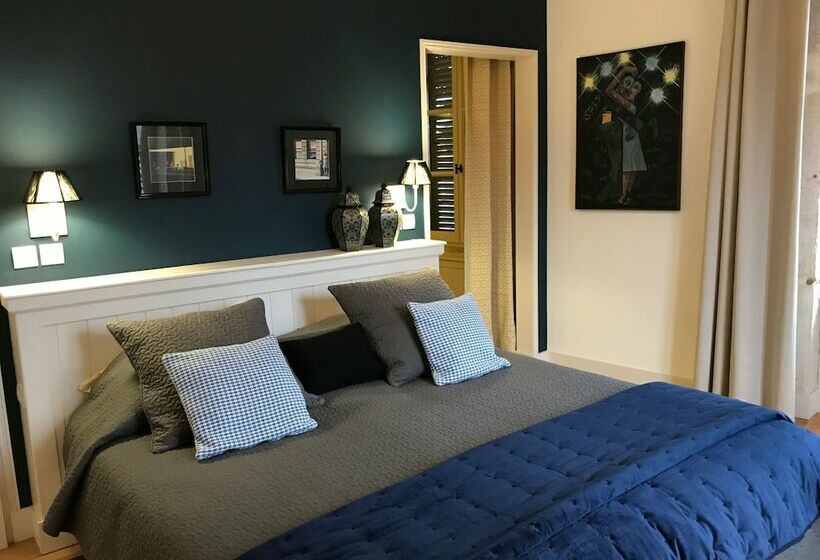 تختخواب و صبحانه Le Relais De Scissé