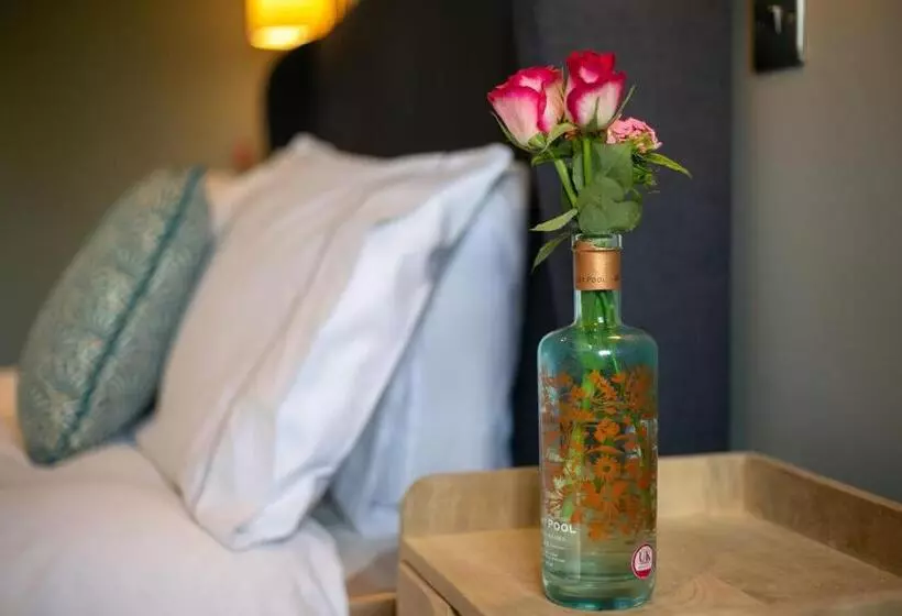 Aamiaismajoitus (B&B) The Cowdray Arms