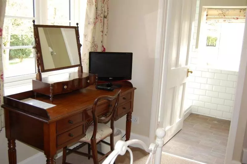 Gorselands Hall Bed And Breakfast