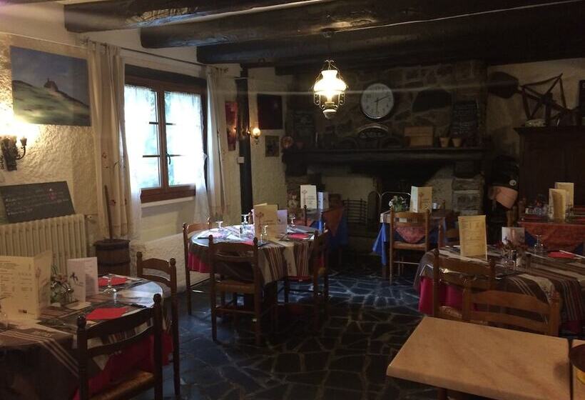هتل Auberge Des Pyrenees