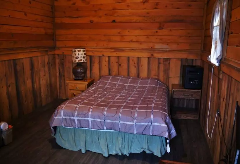 ホテル Bear River Hot Springs