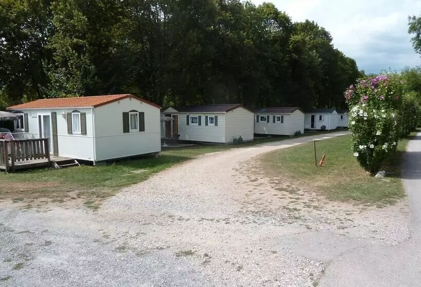 Hotelli Camping Le Lanfonnet