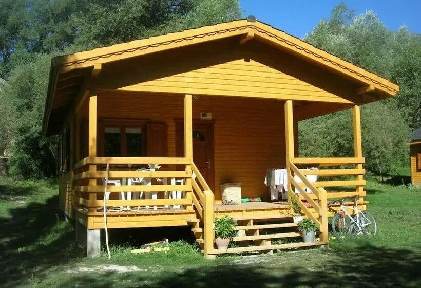 Hotelli Camping, Hôtel De Plein Air Les Cariamas