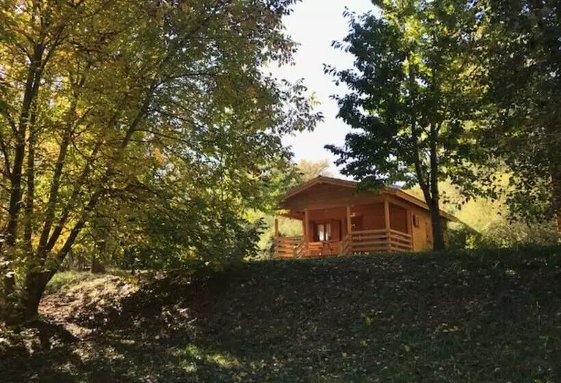 Hotelli Camping, Hôtel De Plein Air Les Cariamas